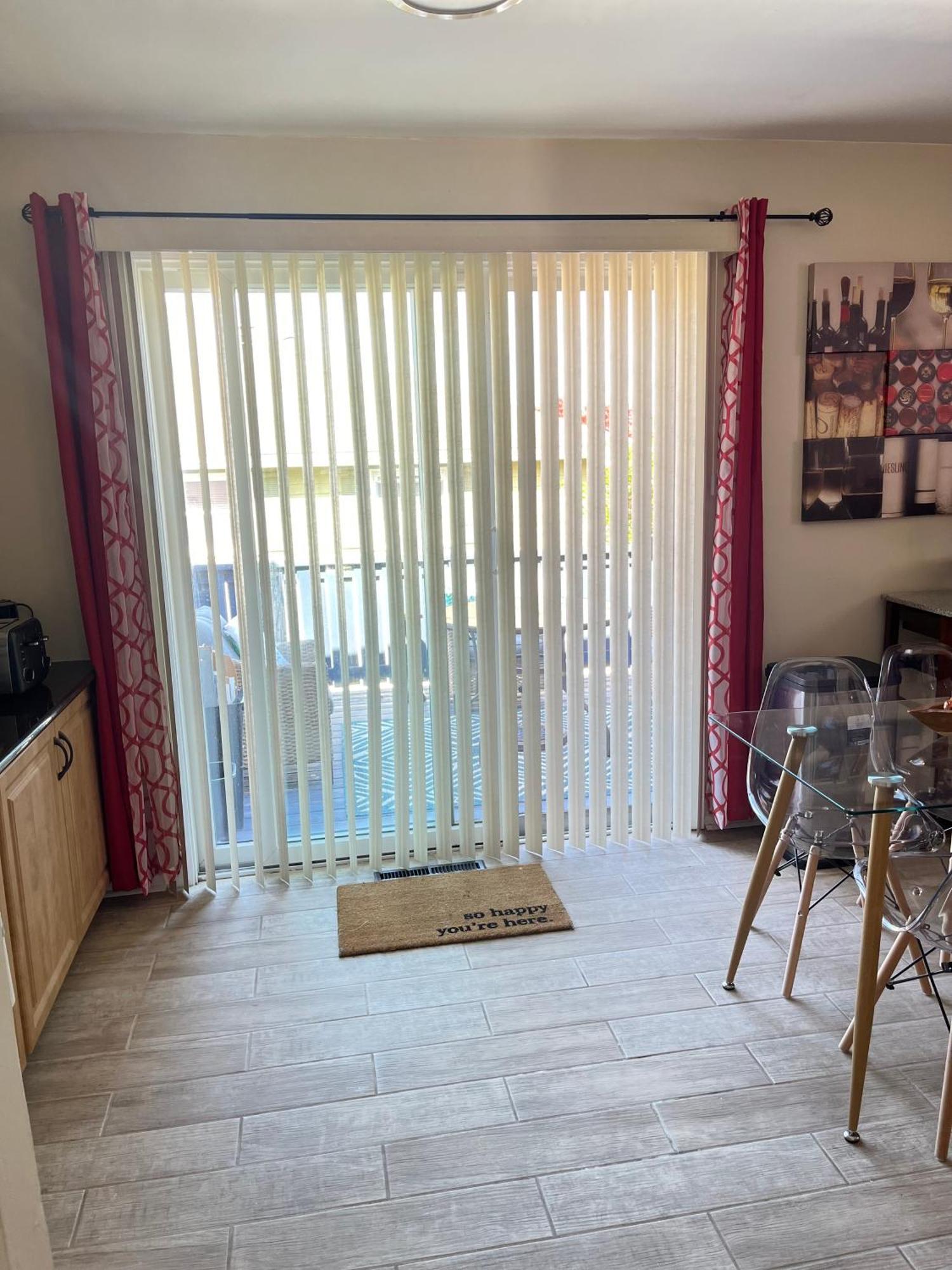 Stylish Cozy Quiet Family Retreat And Romantic Getaway Sleeps Up To 7 With Fast Wifi, Free Parking, Work Station, Alexa Enabled, Fenced In Backyard For Pets Grill Party Patio, Porch, Beach, Canal, Stadium,Boardwalk Restaurants, And Much More! Атлантик-Сіті Екстер'єр фото